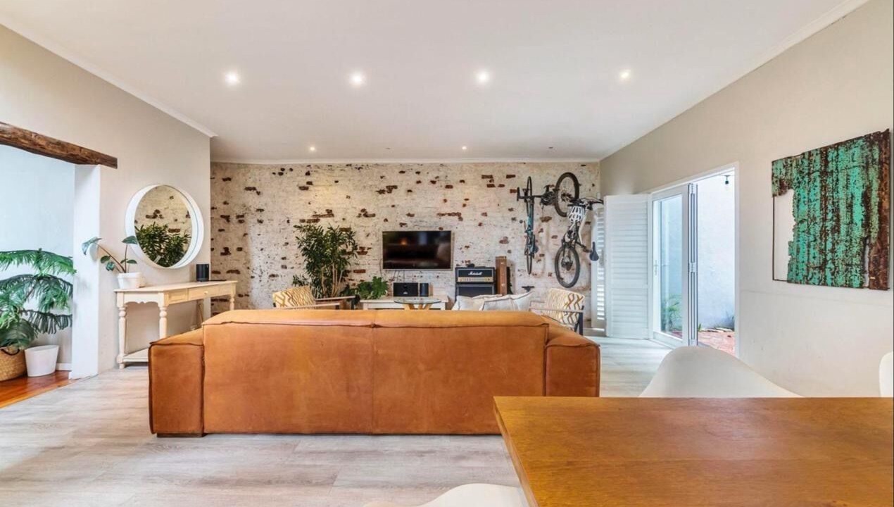 Photo of Livingroom in Cape Town City Centre