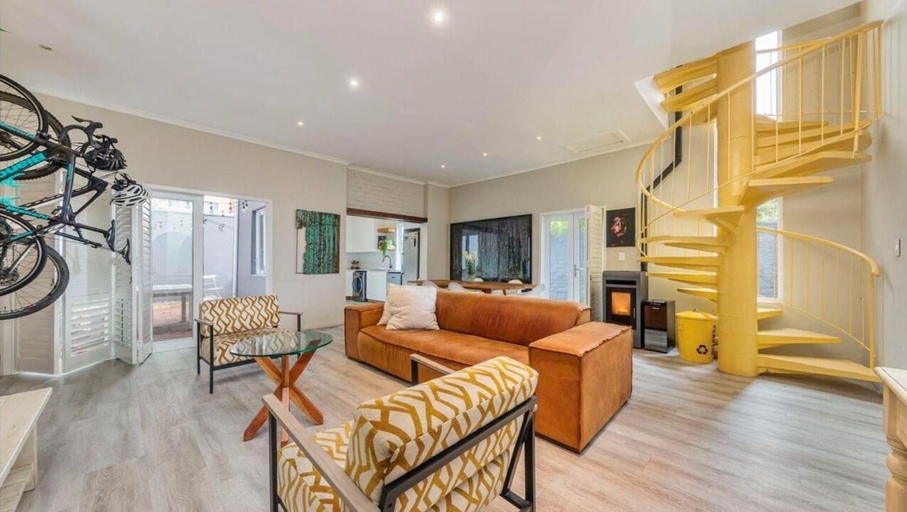 Photo of Livingroom in Cape Town City Centre