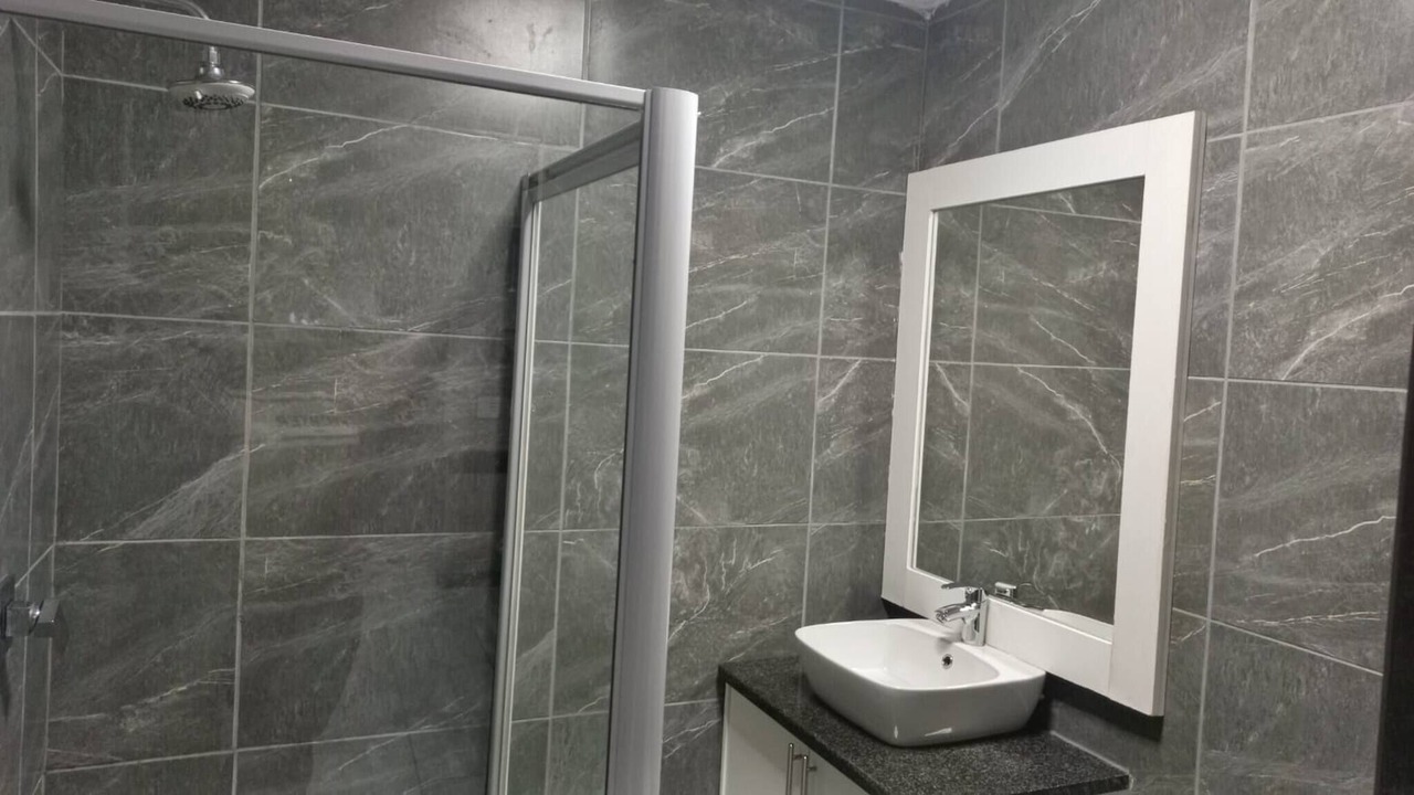 Photo of Bathroom in Muckleneuk