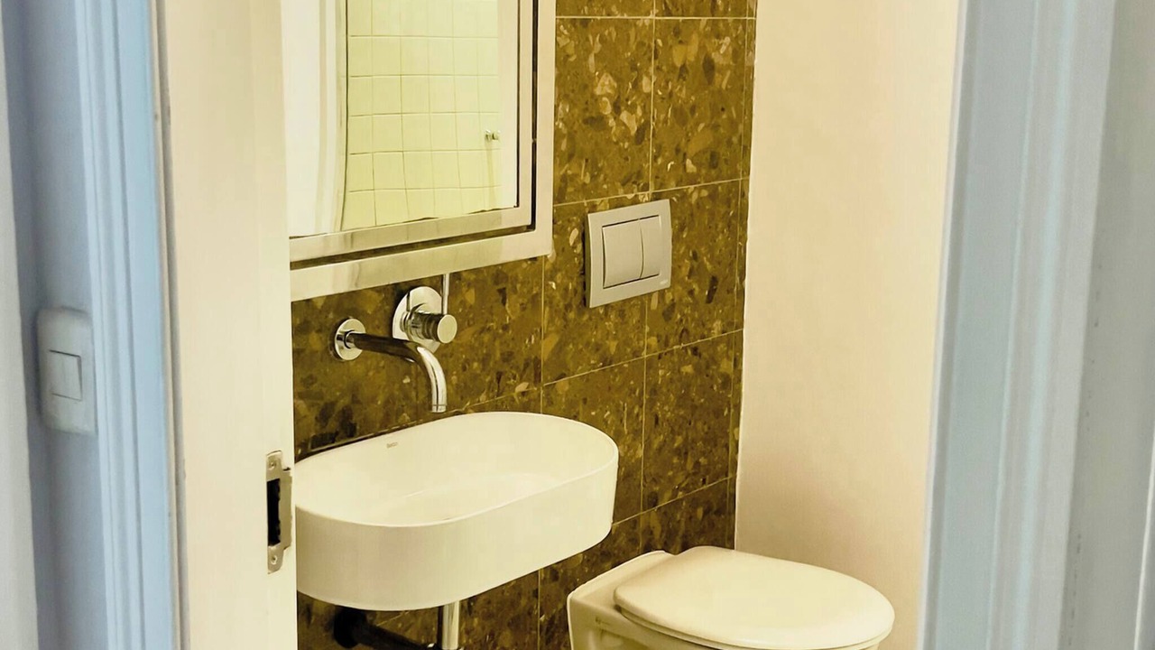 Photo of Bathroom in Cape Town City Centre