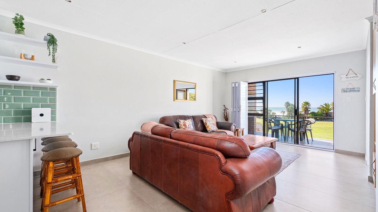 Photo of Livingroom in Jeffreys Bay