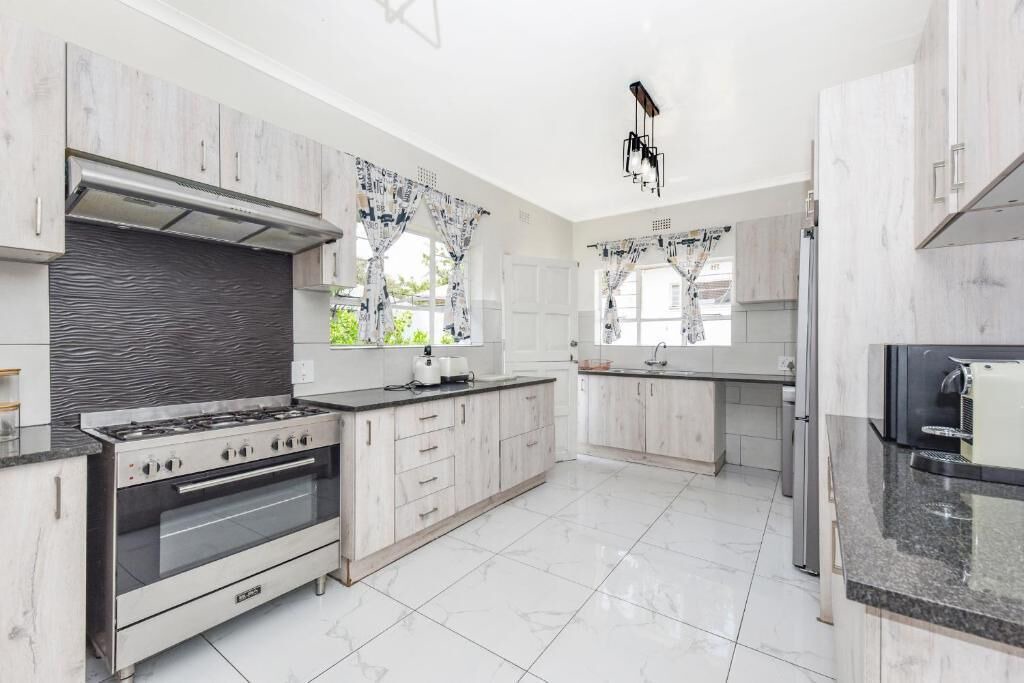 Photo of Kitchen in Gallo Manor