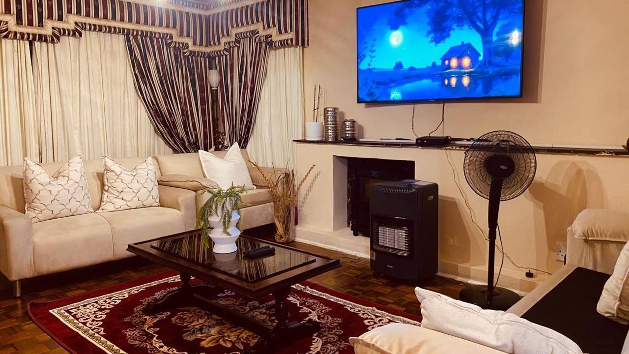 Photo of Livingroom in Pinetown