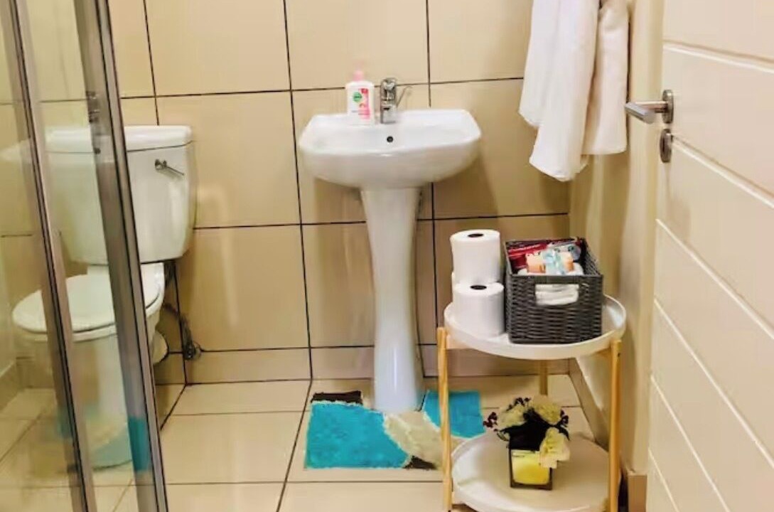 Photo of Bathroom in Greater Johannesburg Metropolitan Area
