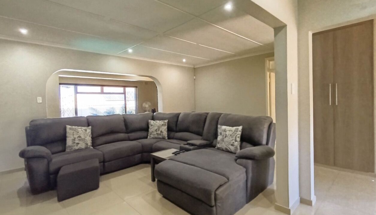 Photo of Livingroom in Umhlanga