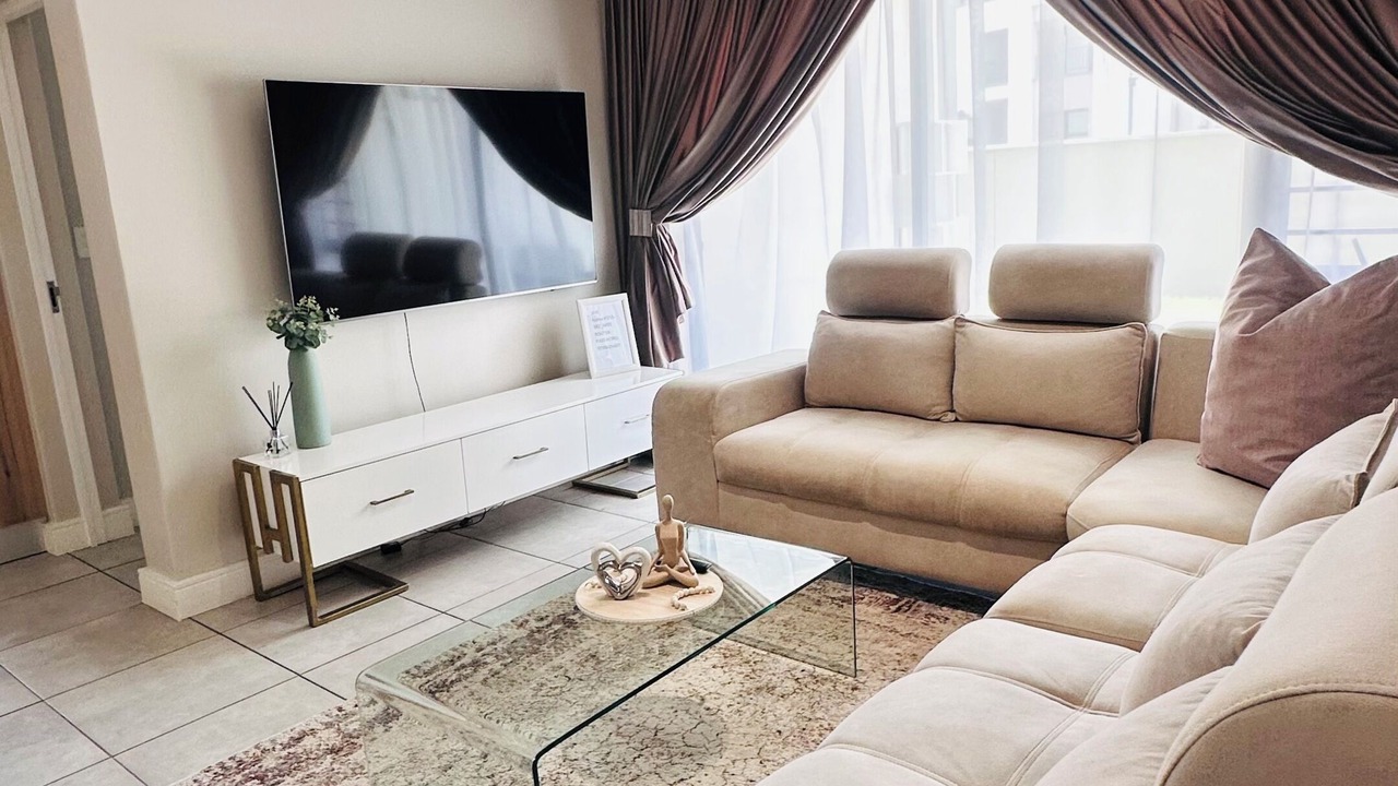 Photo of Livingroom in Greater Johannesburg Metropolitan Area