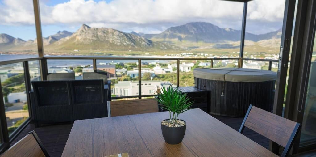 Photo of Outdoor in Pringle Bay
