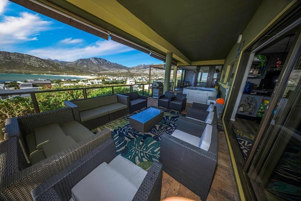 Photo of Outdoor in Pringle Bay