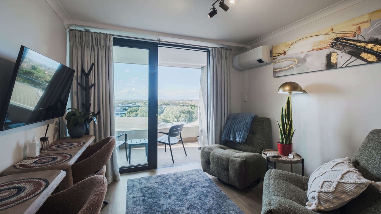 Photo of Livingroom in Claremont