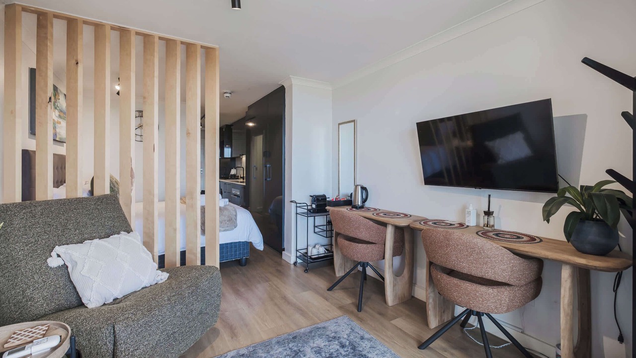 Photo of Bedroom in Claremont