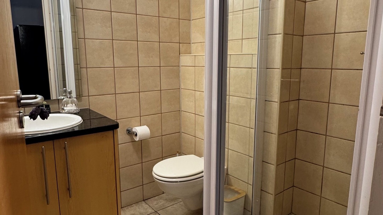 Photo of Bathroom in Strand
