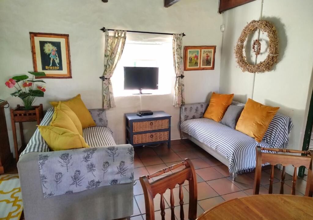 Photo of Livingroom in Prince Alfred Hamlet