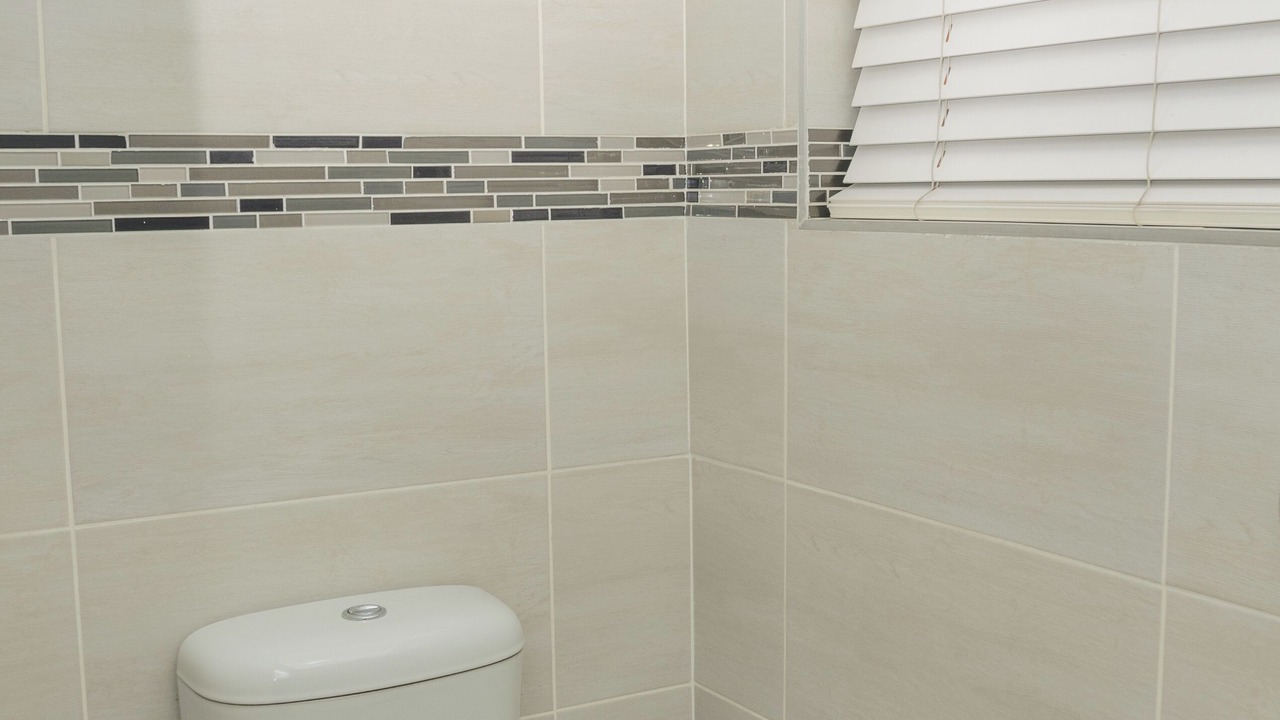 Photo of Bathroom in Strand