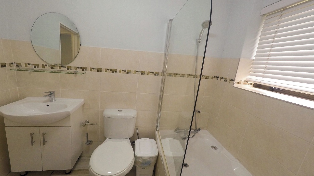 Photo of Bathroom in Strand