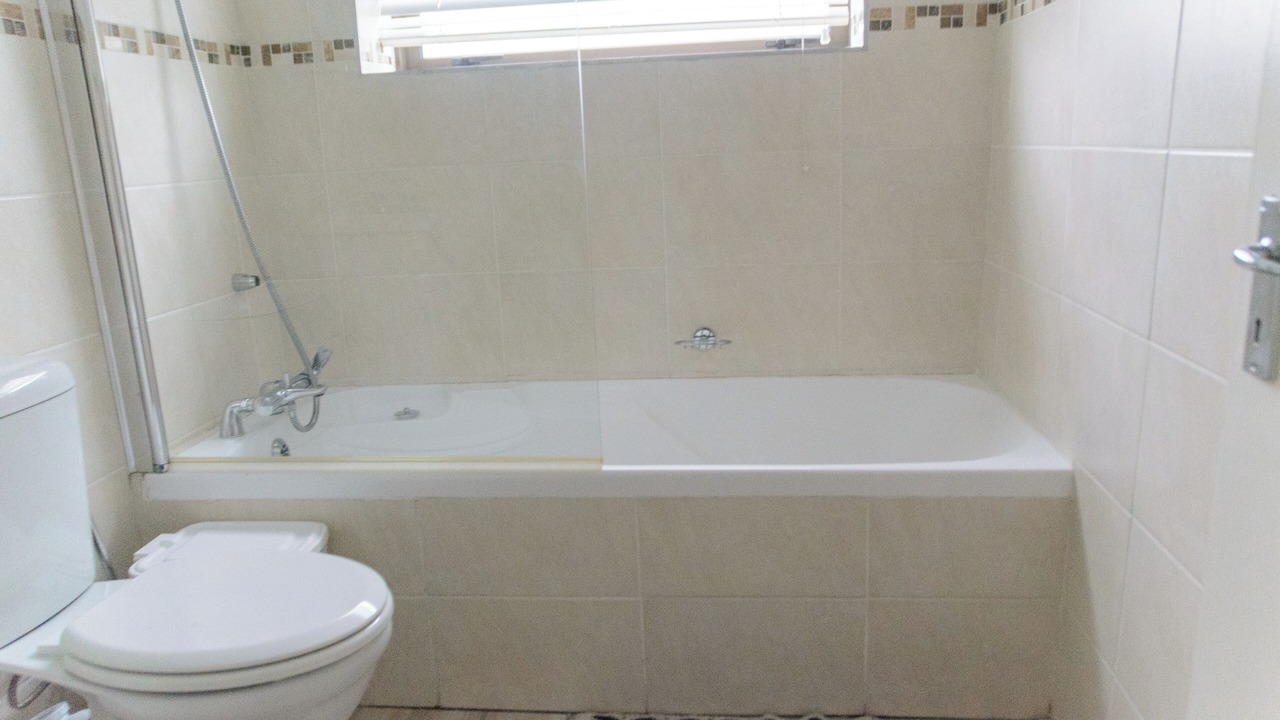 Photo of Bathroom in Strand