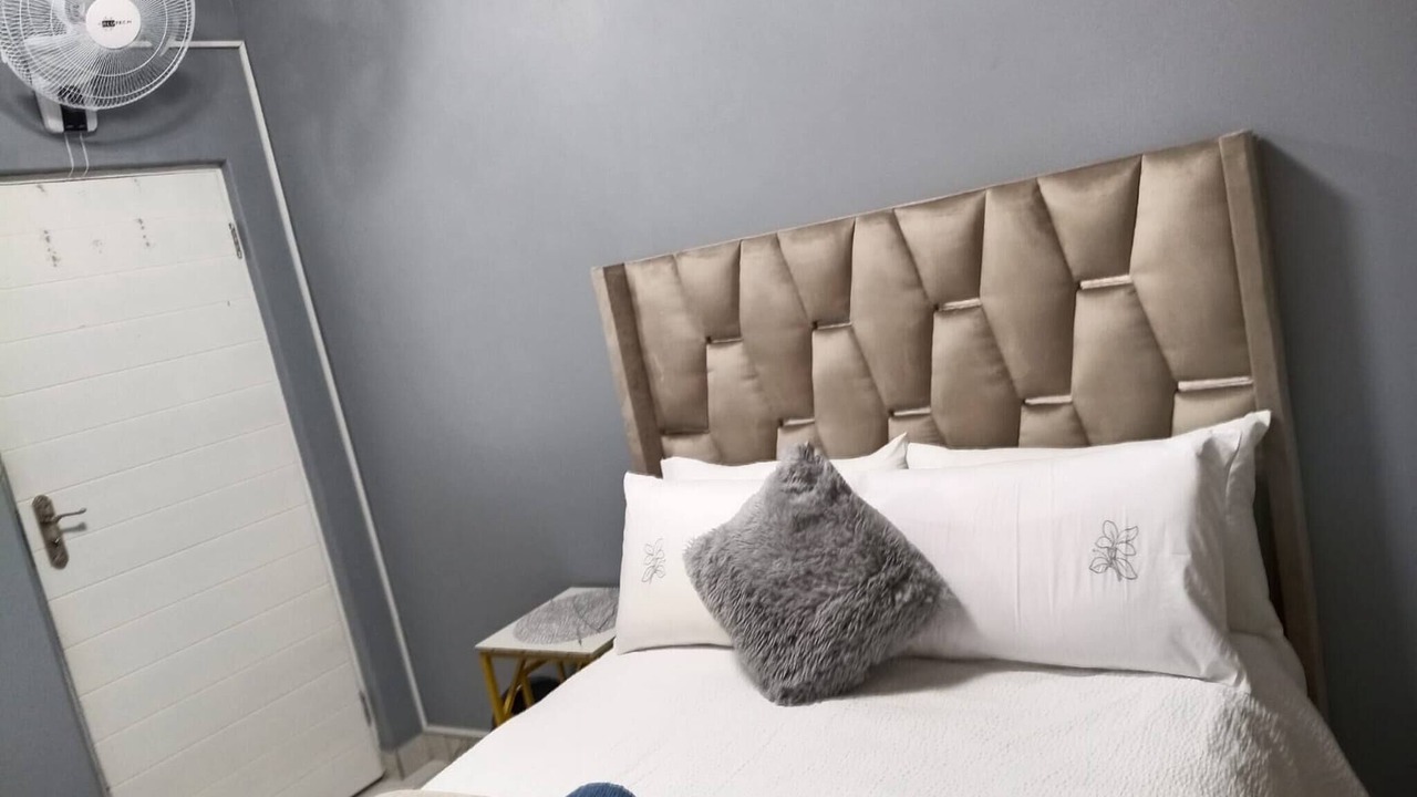 Photo of Bedroom in Berea