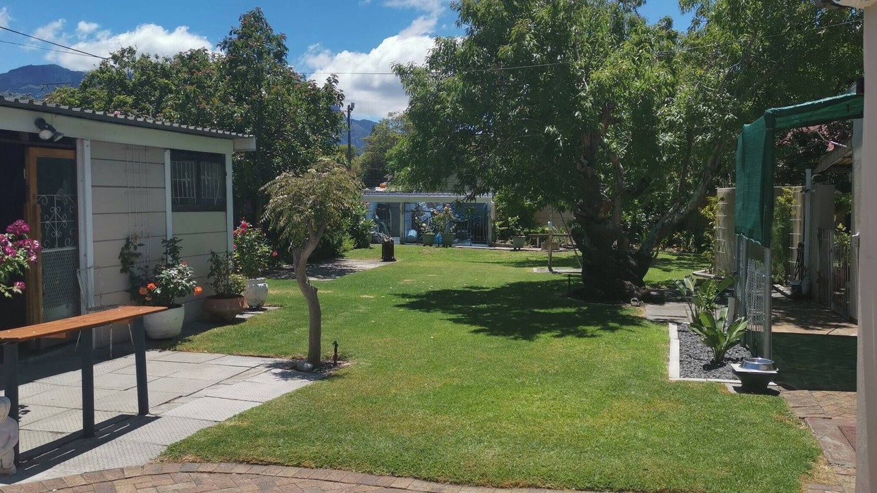 Photo of Outdoor in Plumstead