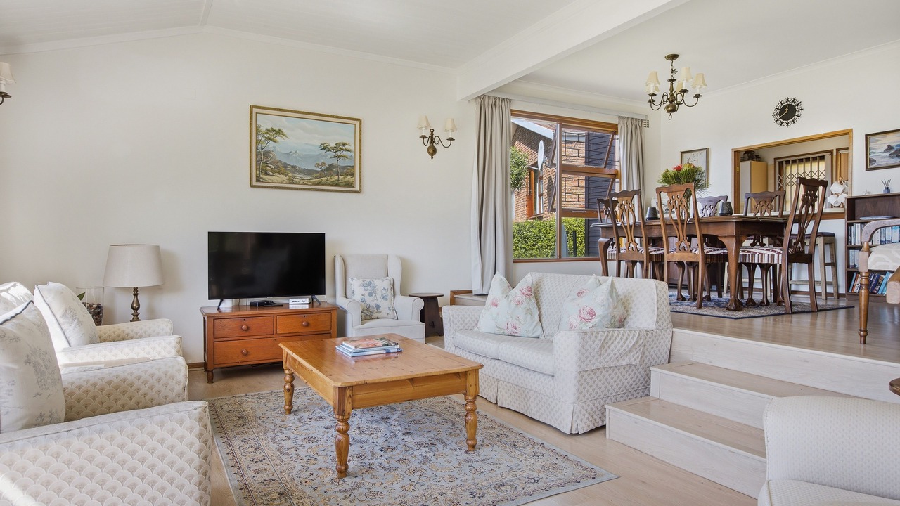 Photo of Livingroom in Simon's Town