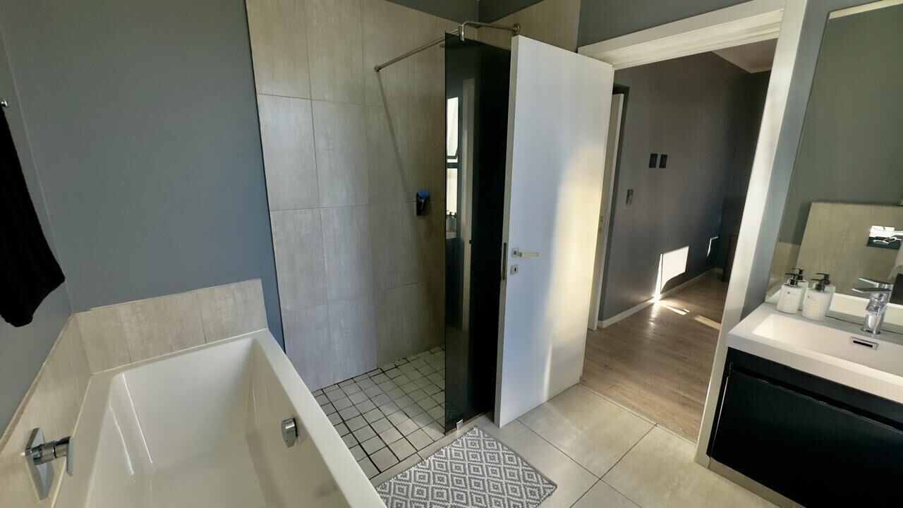 Photo of Bathroom in Trawal