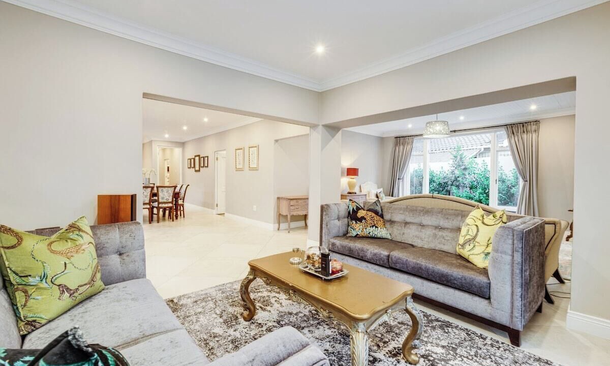 Photo of Livingroom in Greater Johannesburg Metropolitan Area