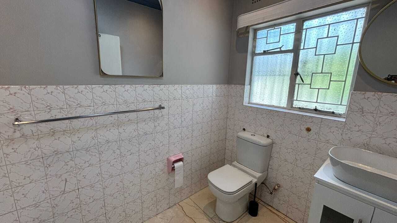 Photo of Bathroom in Greater Johannesburg Metropolitan Area