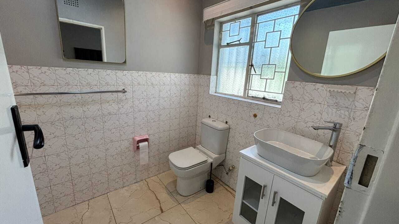 Photo of Bathroom in Greater Johannesburg Metropolitan Area