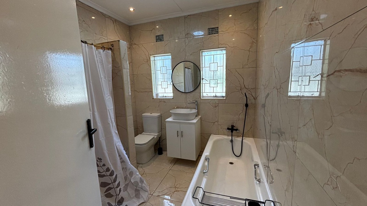 Photo of Bathroom in Greater Johannesburg Metropolitan Area