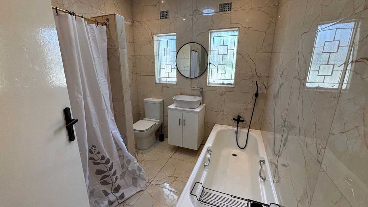 Photo of Bathroom in Greater Johannesburg Metropolitan Area