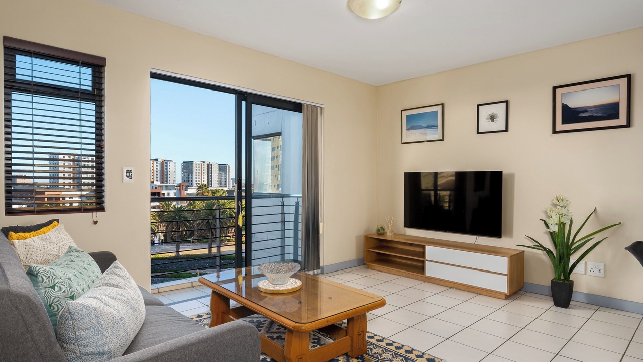 Photo of Livingroom in Century City