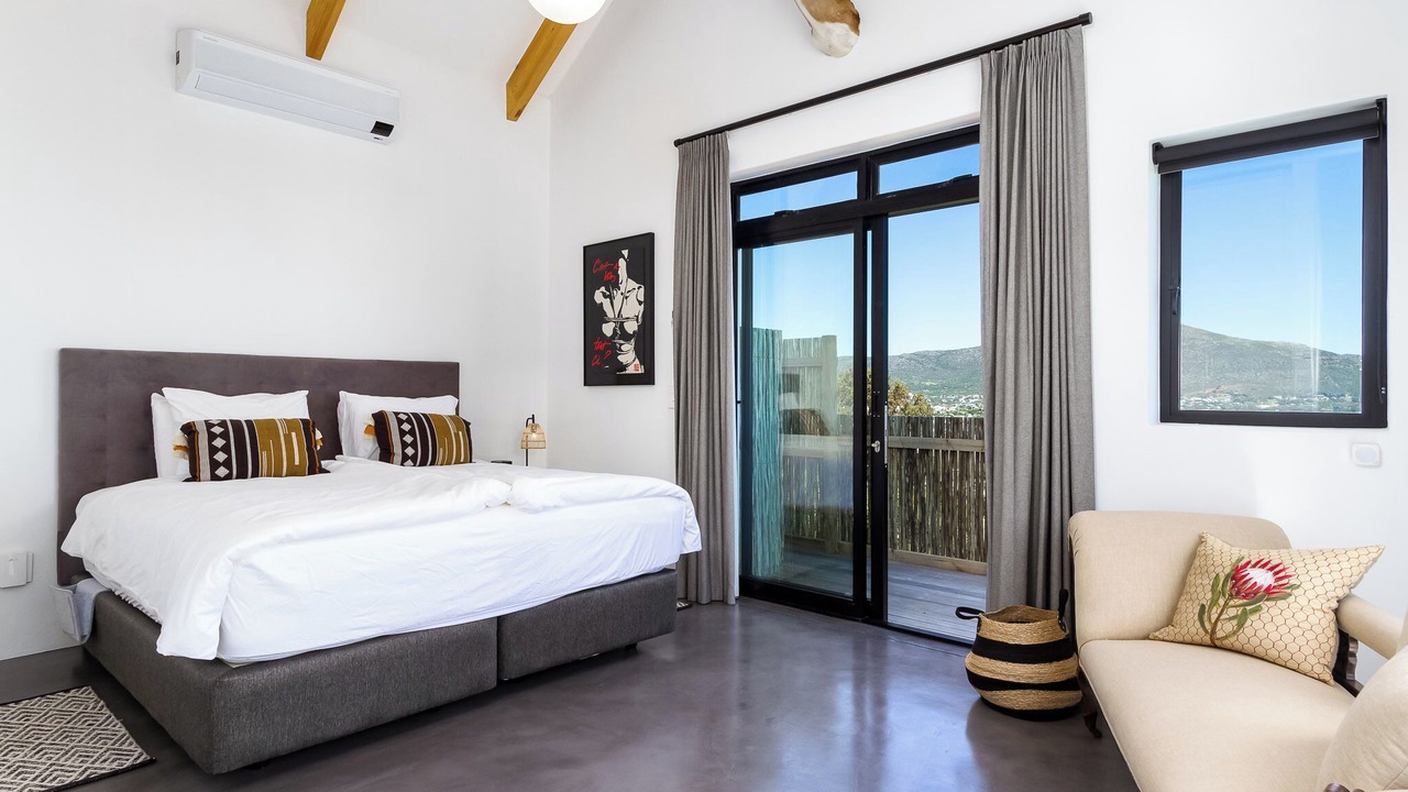 Photo of Bedroom in Noordhoek