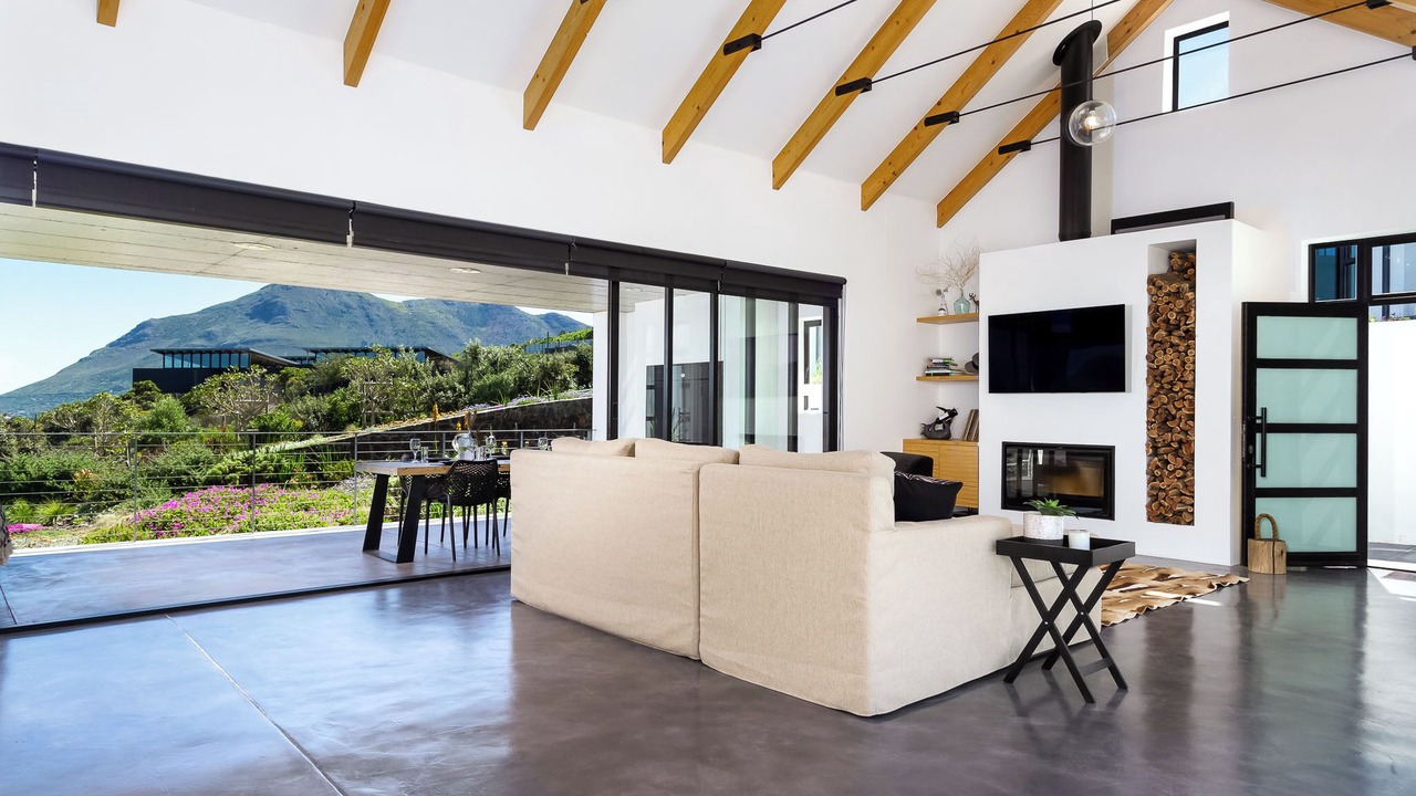 Photo of Livingroom in Noordhoek