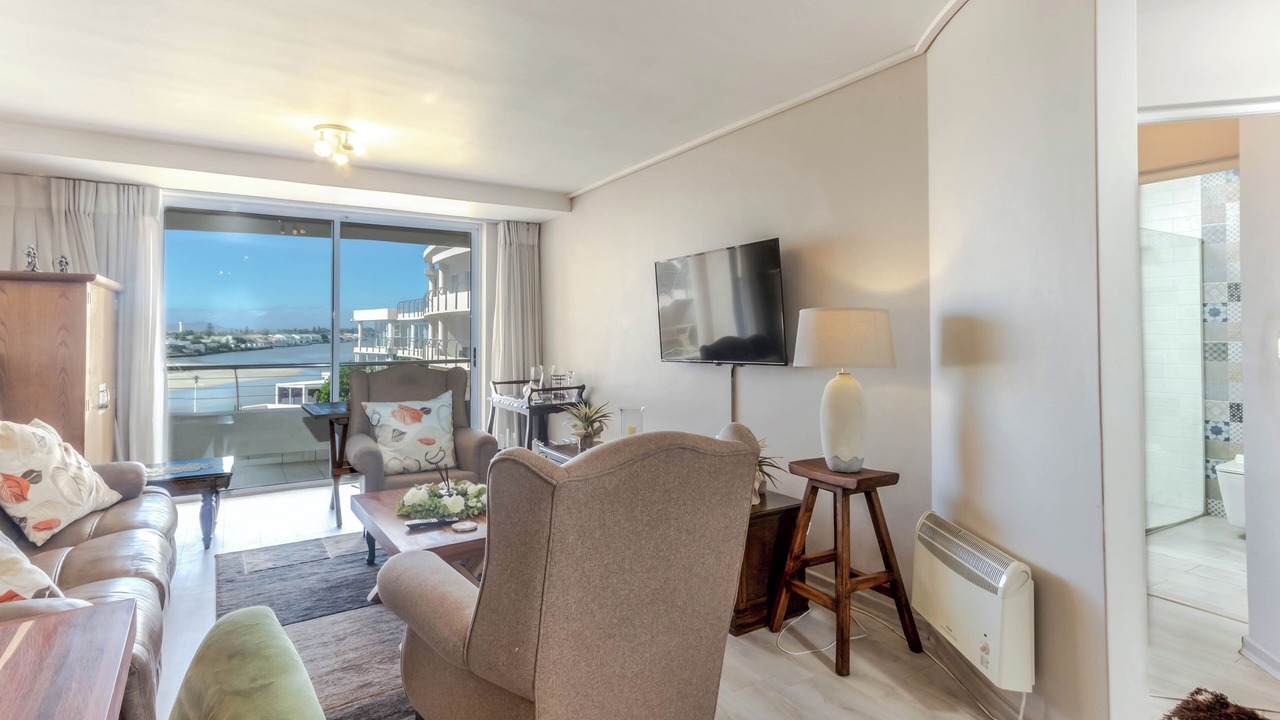 Photo of Livingroom in Lagoon Beach