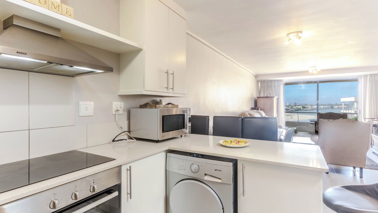 Photo of Kitchen in Lagoon Beach