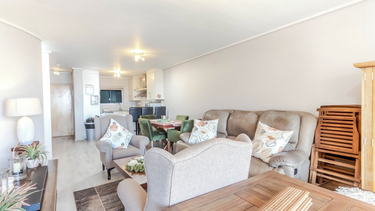 Photo of Livingroom in Lagoon Beach