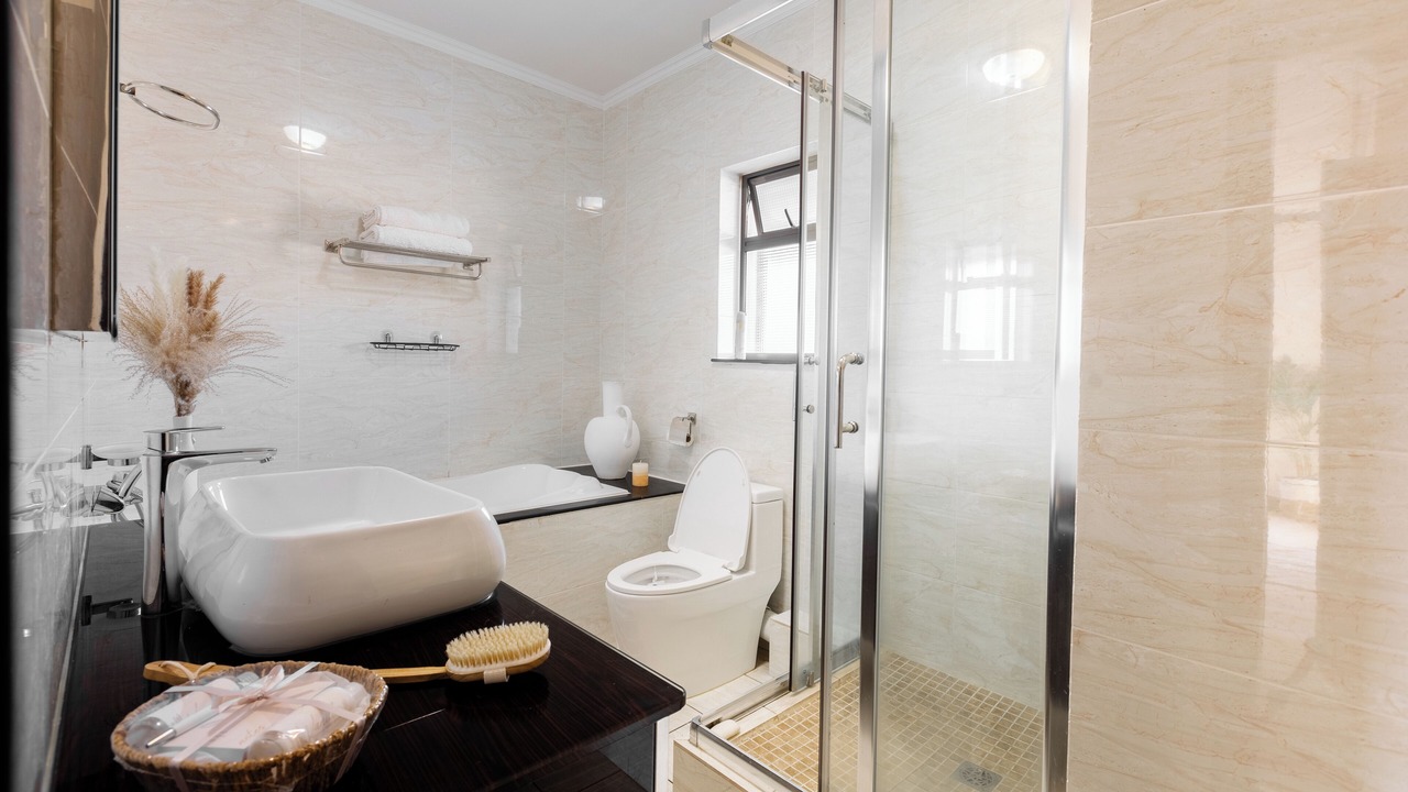 Photo of Bathroom in Greater Johannesburg Metropolitan Area