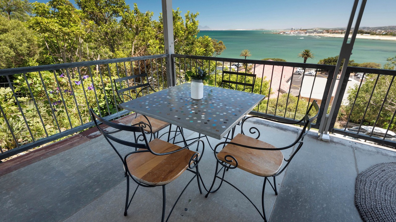 Photo of Outdoor in Gordons Bay Central