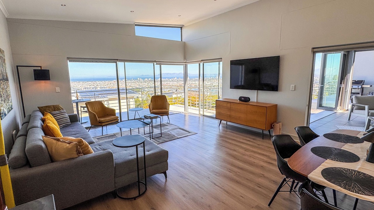 Photo of Livingroom in Helderberg Rural