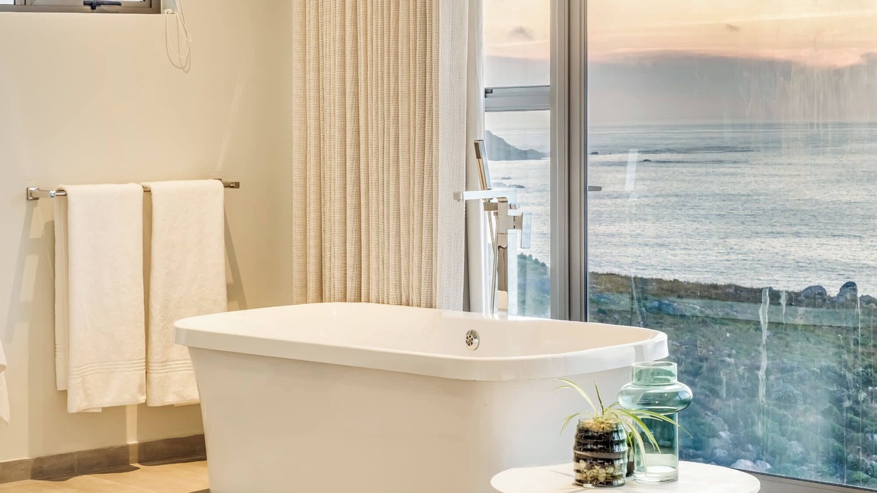 Photo of Bathroom in Camps Bay