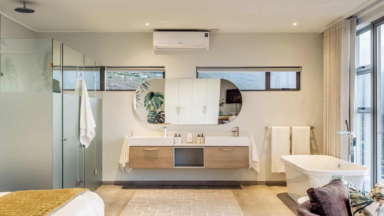 Photo of Bathroom in Camps Bay