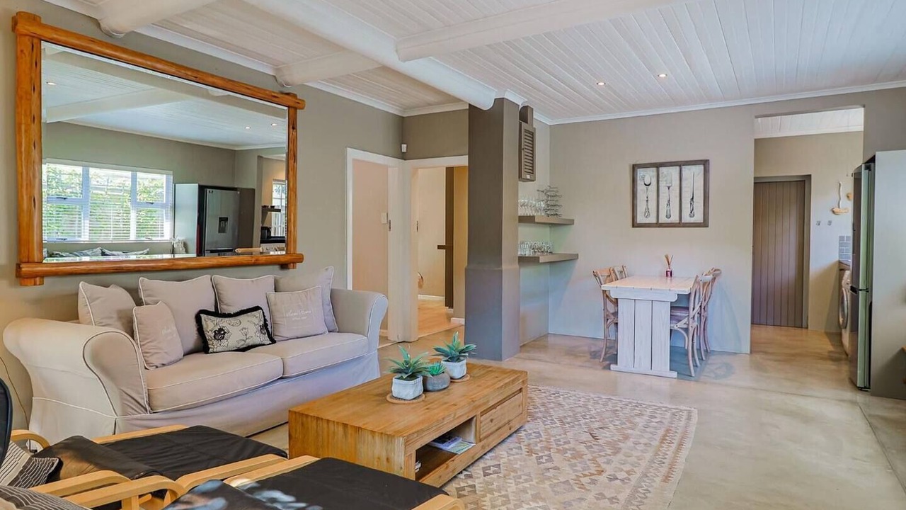 Photo of Livingroom in Eastcliff