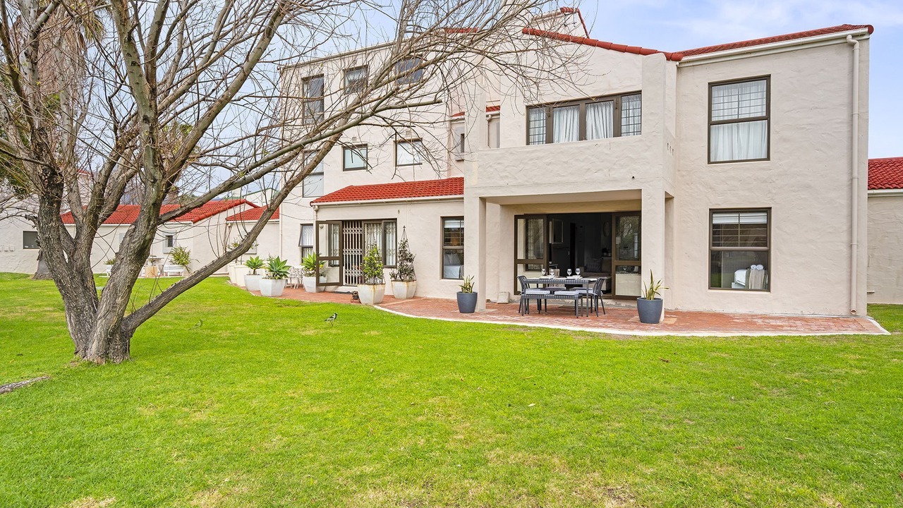 Photo of Outdoor in Strand