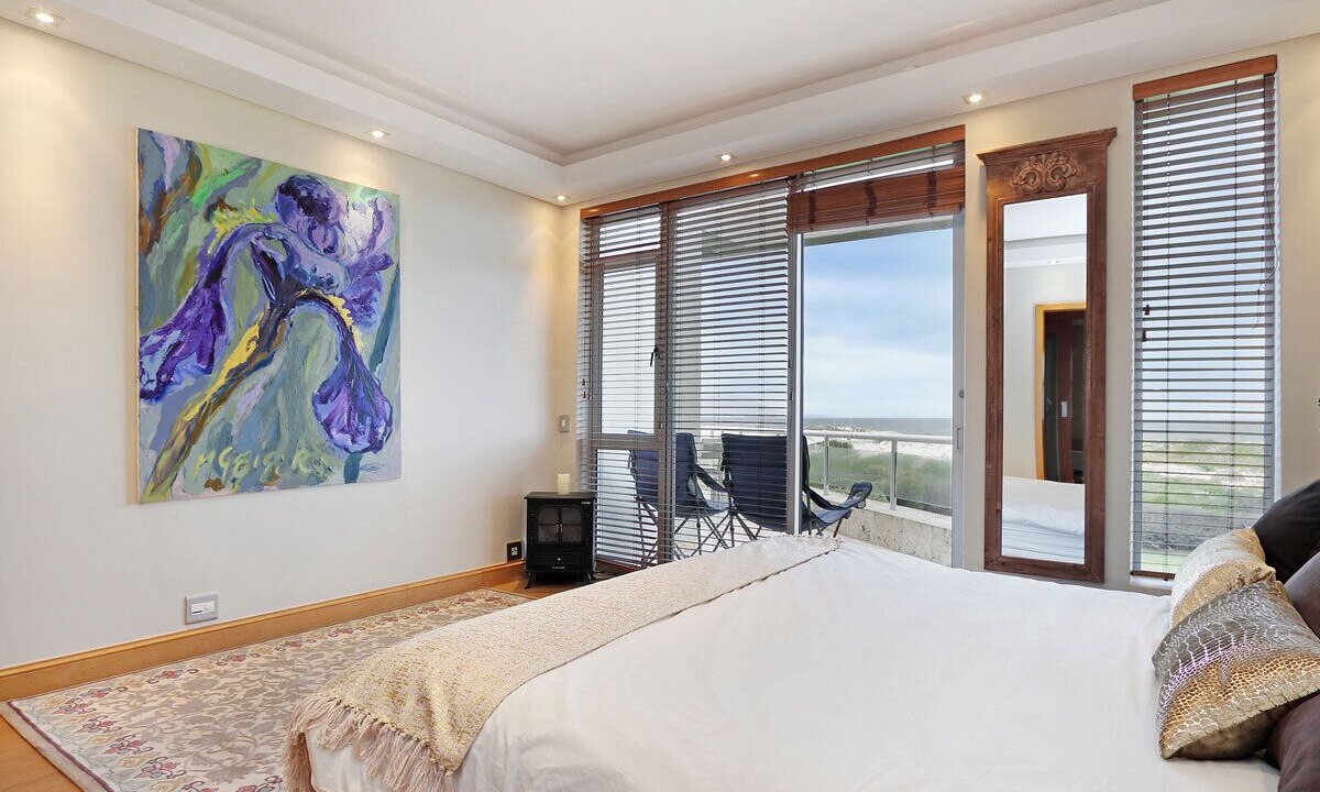 Photo of Bedroom in Bloubergstrand