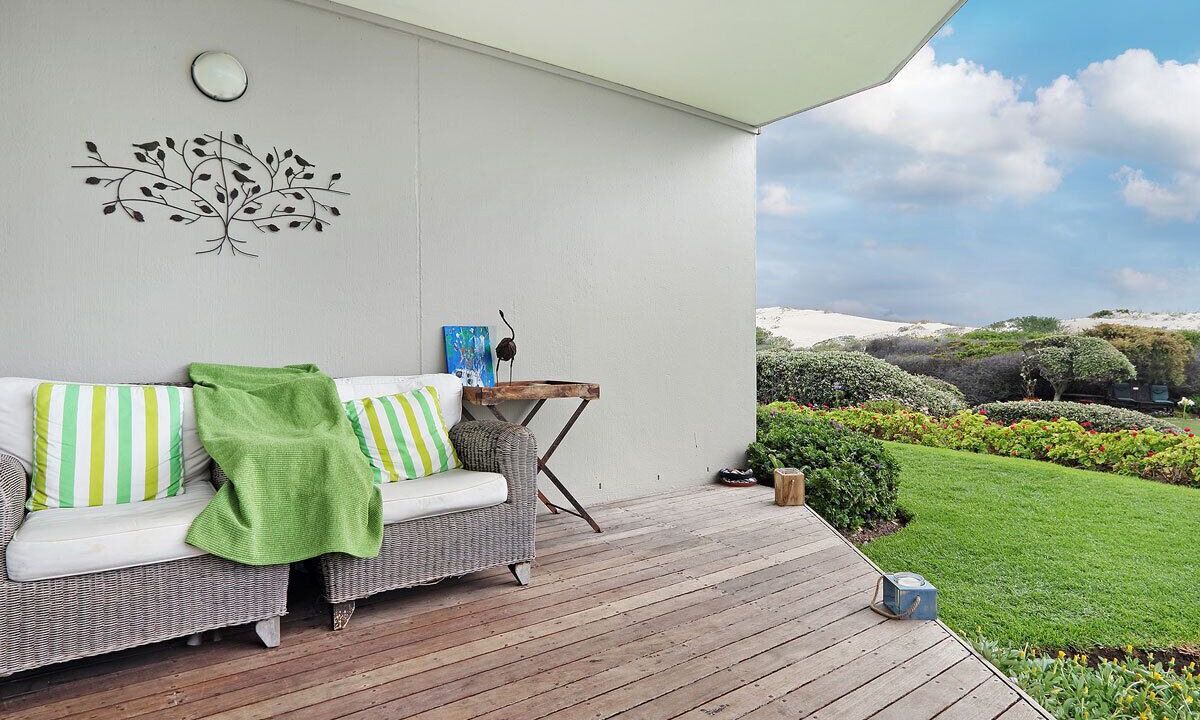 Photo of Patio Balcony in Bloubergstrand