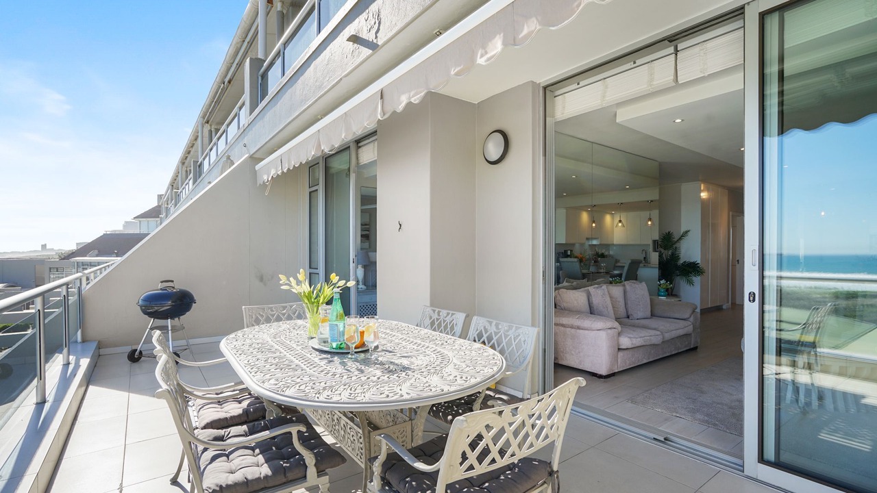 Photo of Outdoor in Bloubergstrand