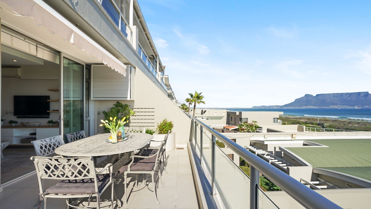 Photo of Outdoor in Bloubergstrand