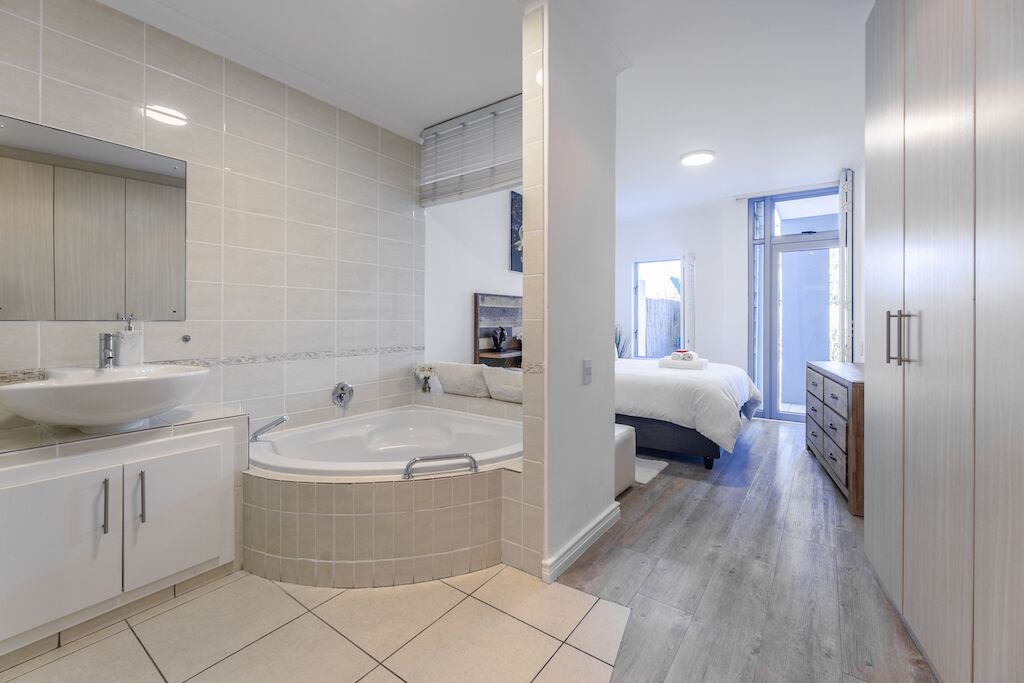 Photo of Bathroom in Bloubergstrand
