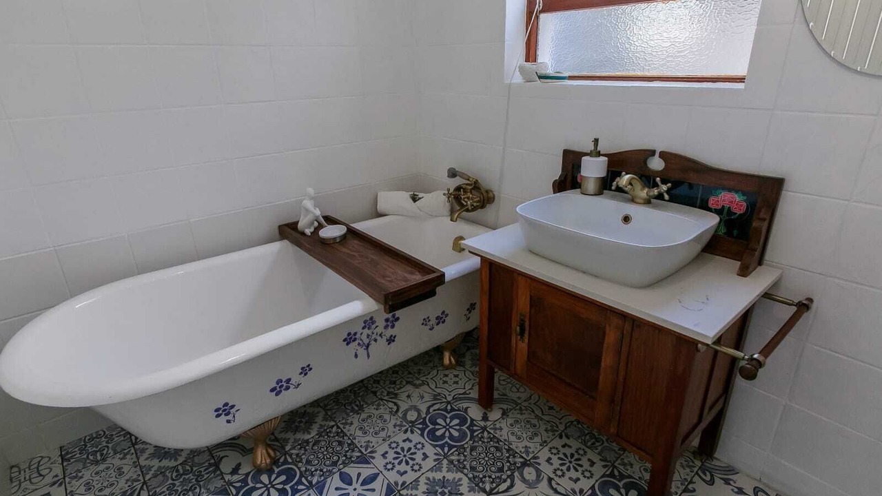 Photo of Bathroom in Wavecrest