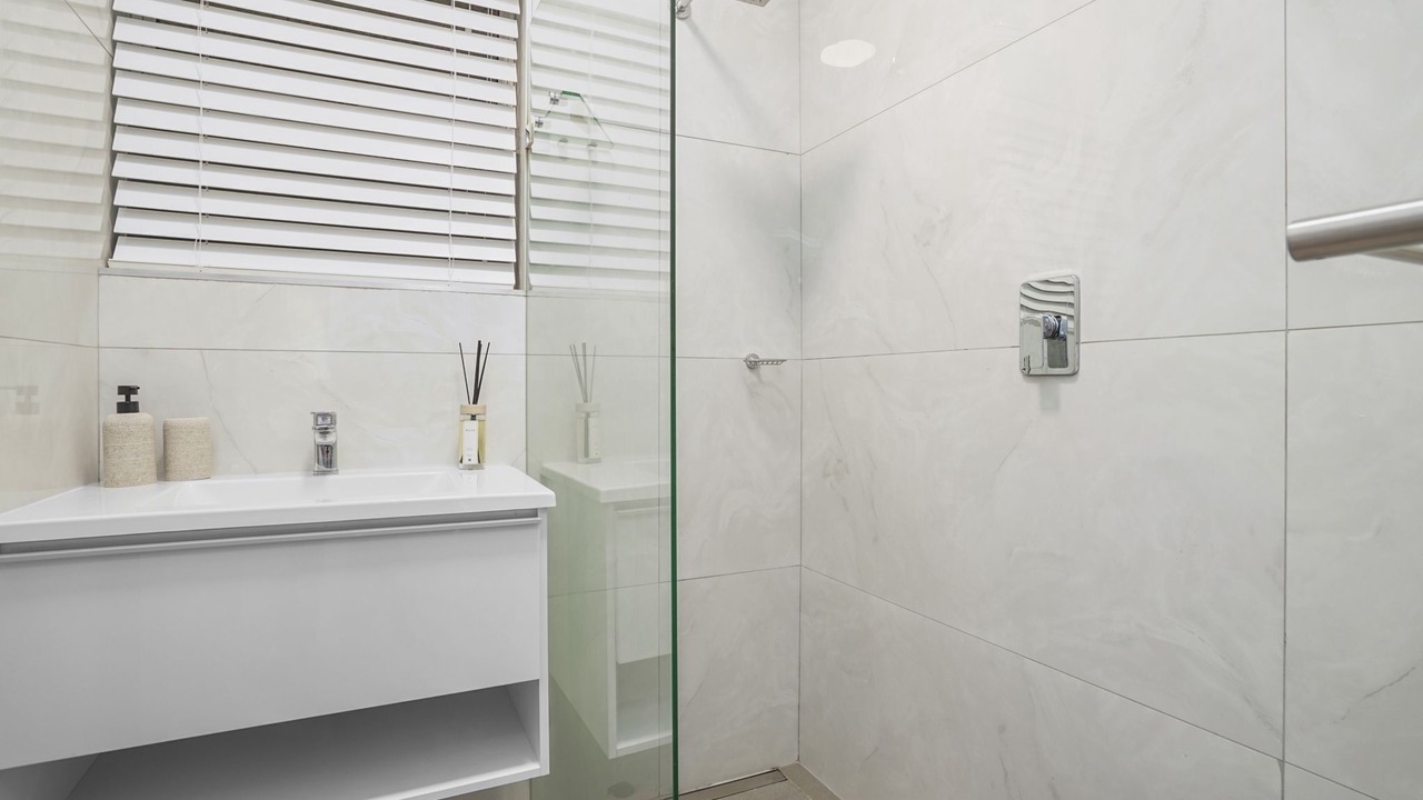 Photo of Bathroom in Strand