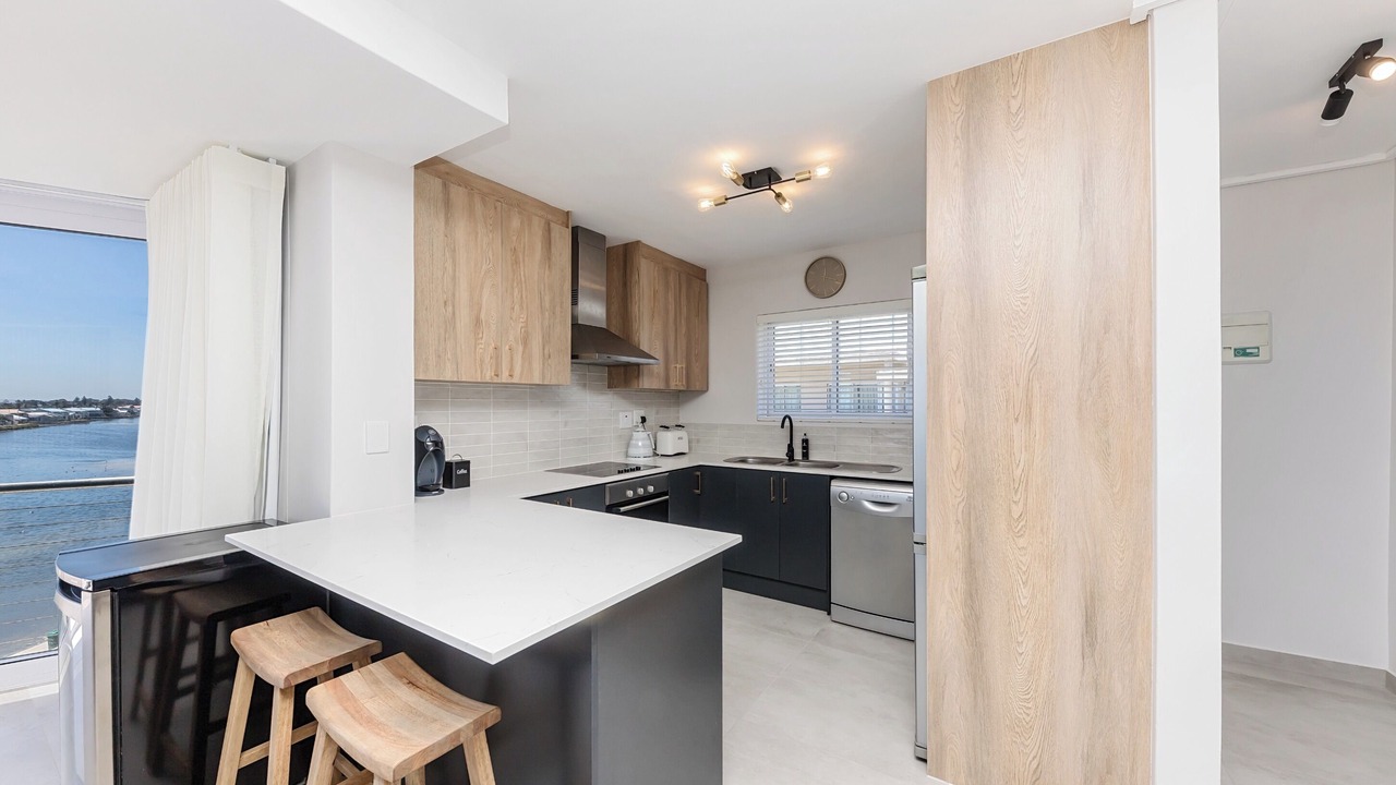 Photo of Kitchen in Lagoon Beach