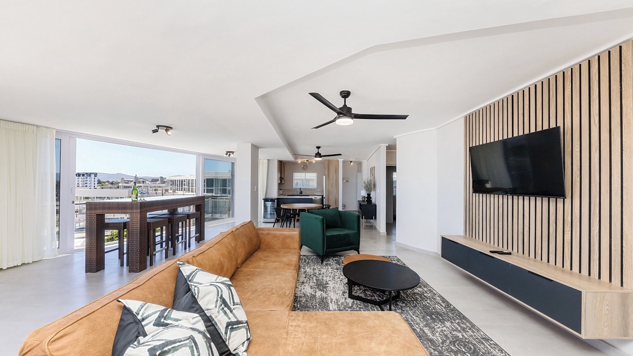 Photo of Livingroom in Lagoon Beach